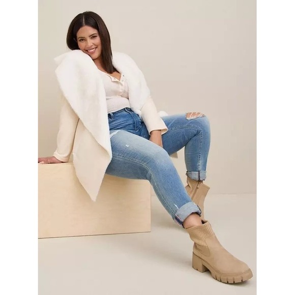 NWT TORRID faux suede & faux fur lined drape front jacket Sz 3 ivory white - Picture 1 of 8